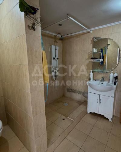 Продаю дом 4-ком. 105кв. м., этаж-1, 4.7-сот., стена кирпич, тц вефа.