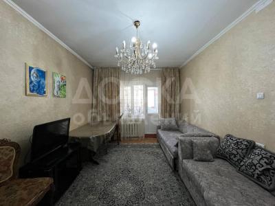 Продаю 3-комнатную квартиру, 64.2кв. м., этаж - 3/9, 12 микрорайон.