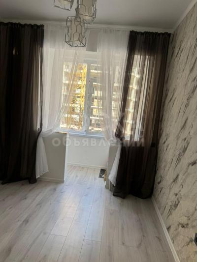 Продаю 1-комнатную квартиру, 42кв. м., этаж - 6/14, джал 15.