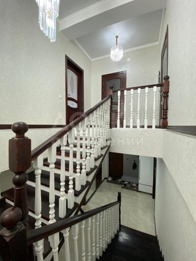 Продаю 3-комнатную квартиру, 147кв. м., этаж - 9/10, Улица Садырбаева, 1/5.