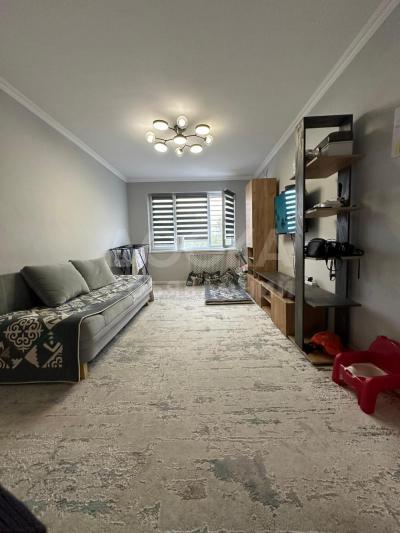 Продаю 2-комнатную квартиру, 45кв. м., этаж - 4/4, 3 мкр.