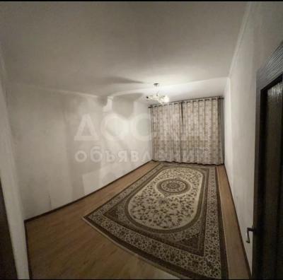 Продаю 2-комнатную квартиру, 105кв. м., этаж - 1/9, Боконбаева / Шопокова.