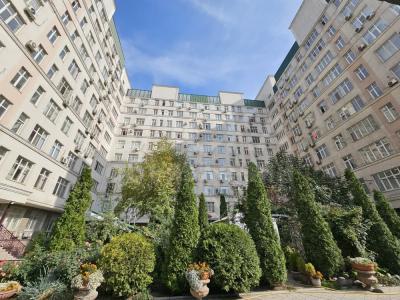 Продаю 2-комнатную квартиру, 90кв. м., этаж - 3/10, Шевченко 98.