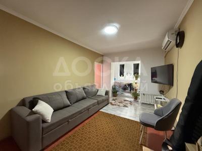 Продаю 3-комнатную квартиру, 55кв. м., этаж - 5/5, р-н Азия молл.