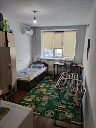 Продаю 1-комнатную квартиру, 15 кв.м.кв. м., этаж - 3/5, Шота-Руставели 71.