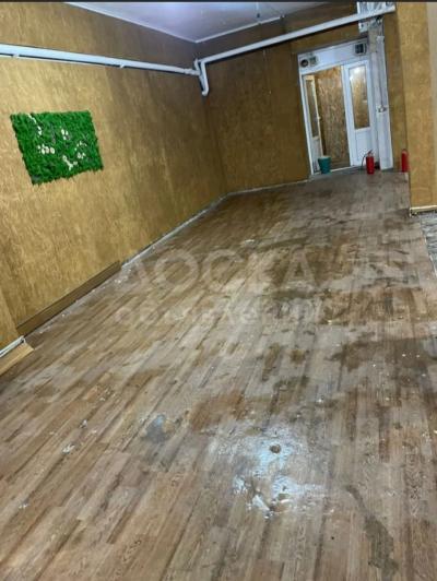 Продаю помещение свободного назначения 146кв. м., напротив бывшего Госрегистра.