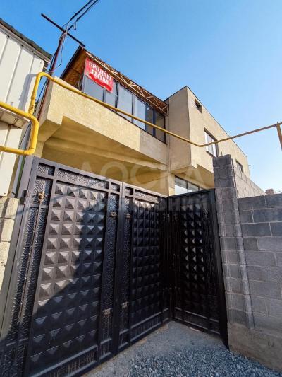 Продаю дом 4-ком. 276кв. м., этаж-2, 3-сот., стена кирпич, Ак Орго.