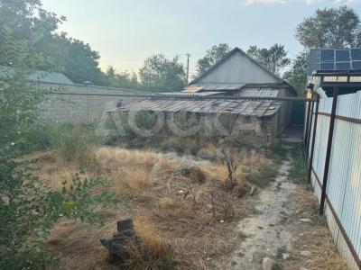 Продаю участок под строительство, 5 соток Продаётся участок 5,2 сотки-есть красная книга! Расположен по ул.