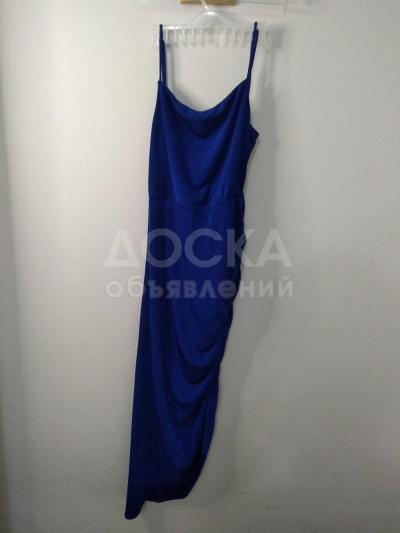 Синее платье Bershka