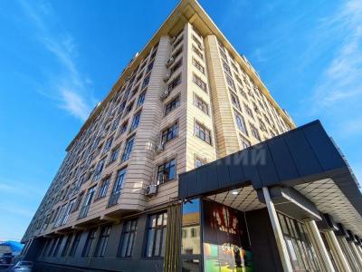 Продаю 2-комнатную квартиру, 72кв. м., этаж - 3/10, Ак Орго.