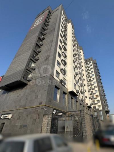 Продаю 1-комнатную квартиру, 44кв. м., этаж - 14/15, Льва Толстого / Ибраимова.