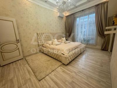 Продаю дом 4-ком. 130кв. м., этаж-1, 4-сот., стена другое, переулок донской 41а.