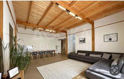 Продаю дом 5-ком. 140кв. м., этаж-2, 12-сот., стена кирпич, Иманалиева 147/2.