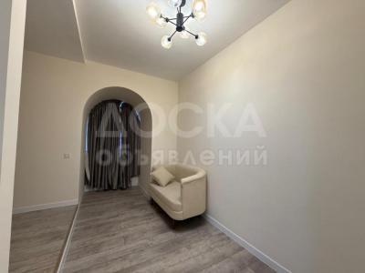 Продаю 3-комнатную квартиру, 105кв. м., этаж - 10/10, Айни/Леваневского.