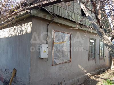 Продаю дом 3-ком. 50кв. м., этаж-1, 3-сот., стена кирпич, Ж.Жолу\Буденного.