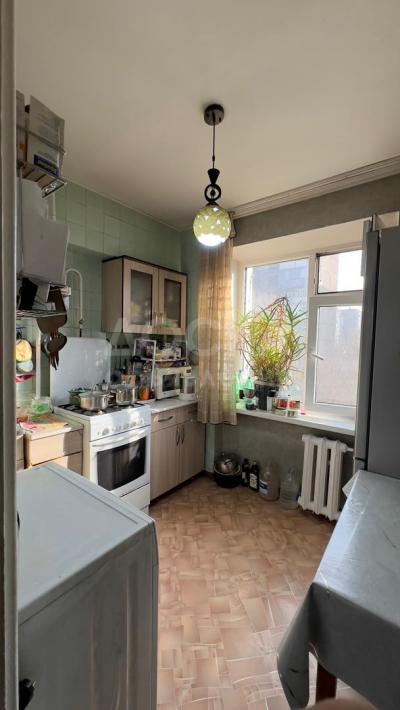 Продаю 3-комнатную квартиру, 78кв. м., этаж - 4/5, восток 5.