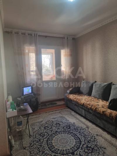 Продаю 2-комнатную квартиру, 41кв. м., этаж - 2/2, Московская - Бейшеналиевой.