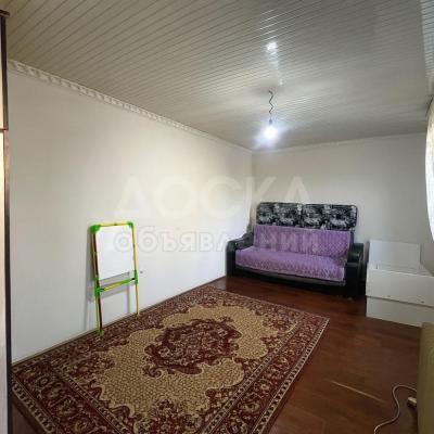 Продаю дом 2-ком. 70кв. м., этаж-1, 2.5-сот., стена саман, ак ордо.