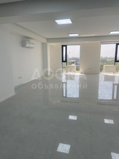 Сдаю офисное помещение 92кв. м., Правда / Огонбаева.