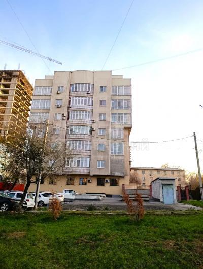 Продаю 3-комнатную квартиру, 115кв. м., этаж - 5/7, усенбаева 138.