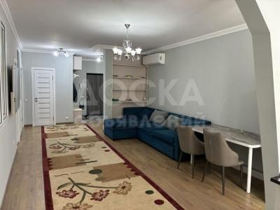 Продаю 2-комнатную квартиру, 72кв. м., этаж - 10/10, ДЖАЛ.