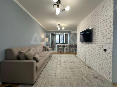 Продаю 2-комнатную квартиру, 45кв. м., этаж - 5/5, Бишкек Парк .