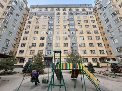 Продаю 3-комнатную квартиру, 82кв. м., этаж - 1/10, Садырбаева/Гагарина .
