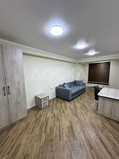 Продаю 5-комнатную квартиру, 213кв. м., этаж - 9/10, Фрунзе/Турусбекова, район КНУ. 250000$.