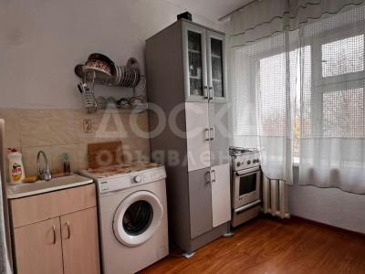 Продаю 1-комнатную квартиру, 30кв. м., этаж - 5/5, Мира Гагарина.