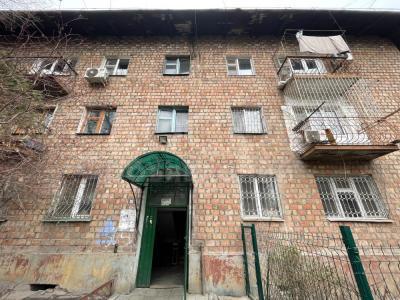Продаю 3-комнатную квартиру, 54кв. м., этаж - 2/3, Белинка/Айни.