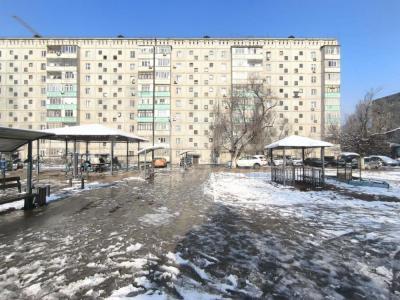 Продаю 1-комнатную квартиру, 43,84кв. м., этаж - 3/9, ул Жаманбаева 36 // ул Шота Руставели.