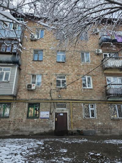 Продаю 2-комнатную квартиру, 44кв. м., этаж - 4/4, Мессароша 100.