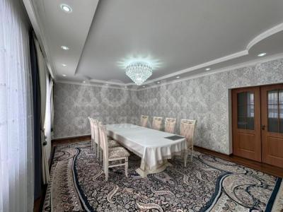 Продаю дом 4-ком. 178кв. м., этаж-2, 4-сот., стена кирпич, ж/м Арча-Бешик.