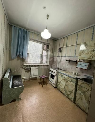 Сдаю 1-комнатную квартиру, 34кв. м., этаж - 1/5, 8 мкр.