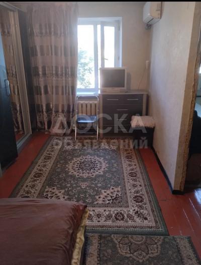 Сдаю 1-комнатную квартиру, 34кв. м., этаж - 2/3, Шлагбаум.