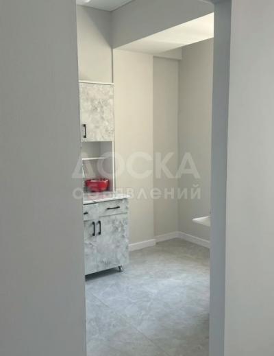 Сдаю 1-комнатную квартиру, 25кв. м., этаж - 3/4, дордой рынок.