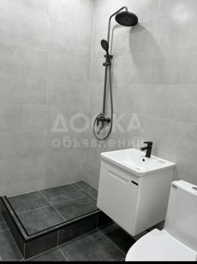 Сдаю 1-комнатную квартиру, 34кв. м., этаж - 1/9, техно парк.