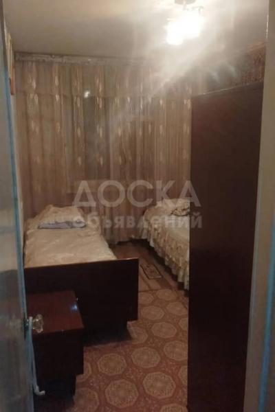 Сдаю 2-комнатную квартиру, 45кв. м., этаж - 1/4, 6мкр.