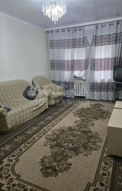 Сдаю 2-комнатную квартиру, 45кв. м., этаж - 1/5, аламедин-1.