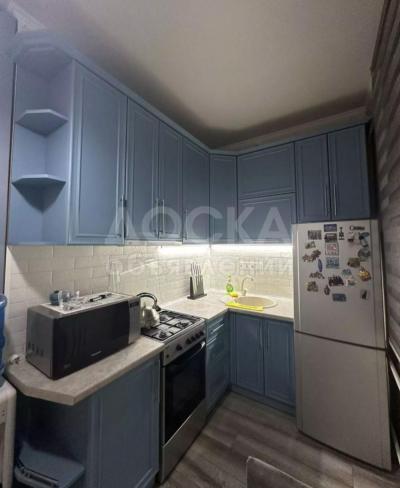 Сдаю 1-комнатную квартиру, 35кв. м., этаж - 9/9, восток-5.