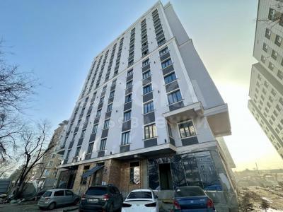 Продаю 3-комнатную квартиру, 88кв. м., этаж - 4/12, Пишпек.