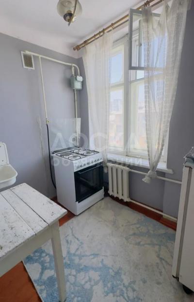 Сдаю 1-комнатную квартиру, 34кв. м., этаж - 3/5, политех.