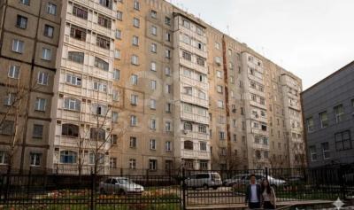 Сдаю 3-комнатную квартиру, 56кв. м., этаж - 1/3, Кудайберген.