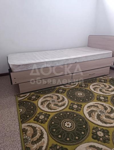 Сдаю 1-комнатную квартиру, 35кв. м., этаж - 2/2, 4 гор. болница.