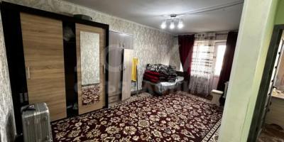 Сдаю 2-комнатную квартиру, 45кв. м., этаж - 4/4, политех.