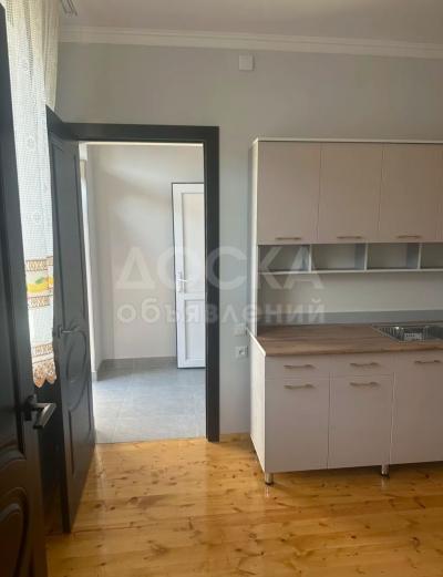 Сдаю 2-комнатную квартиру, 34кв. м., этаж - 1/1, арча бешик ж/м.