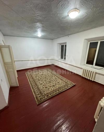 Сдаю 3-комнатную квартиру, 34кв. м., этаж - 1/1, аламединский рынок.