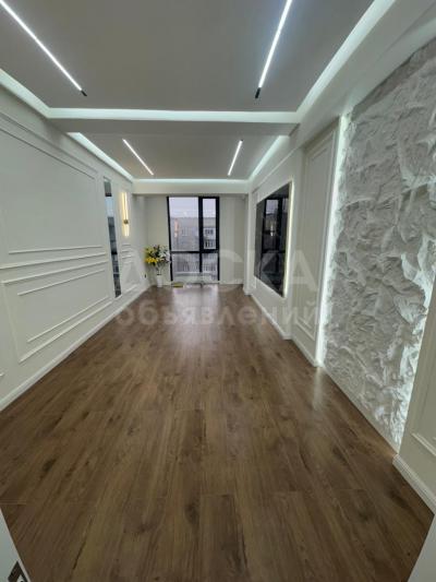 Продаю 2-комнатную квартиру, 86кв. м., этаж - 8/12, Суйунбеав 61.