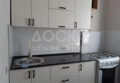 Сдаю 2-комнатную квартиру, 45кв. м., этаж - 1/4, политех.