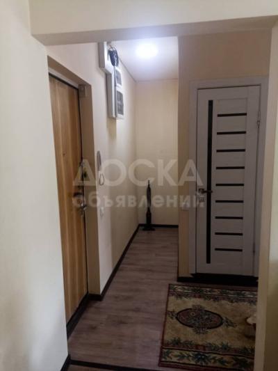 Сдаю 1-комнатную квартиру, 35кв. м., этаж - 2/4, 12 микрорайон.